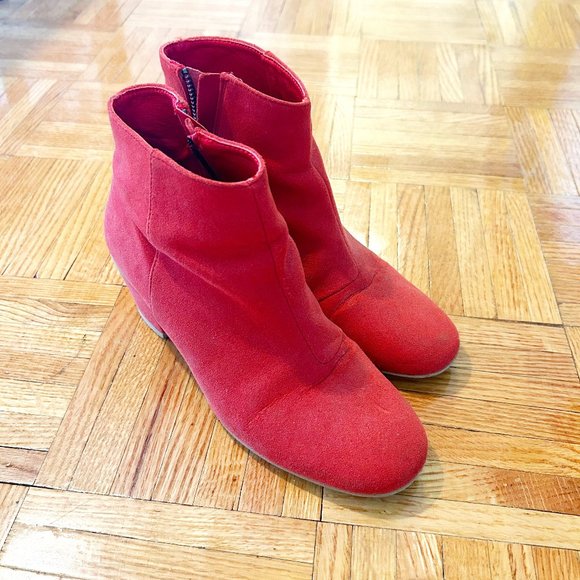 Good Guys Orange-Pink Ankle Boots - Picture 1 of 2